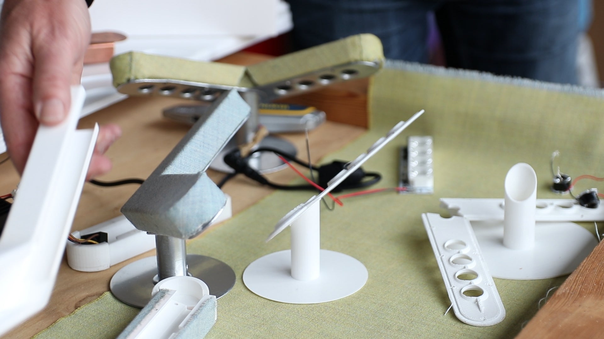 VARME LED Keyboard Heater - Instant Heat | The Writer's Glove